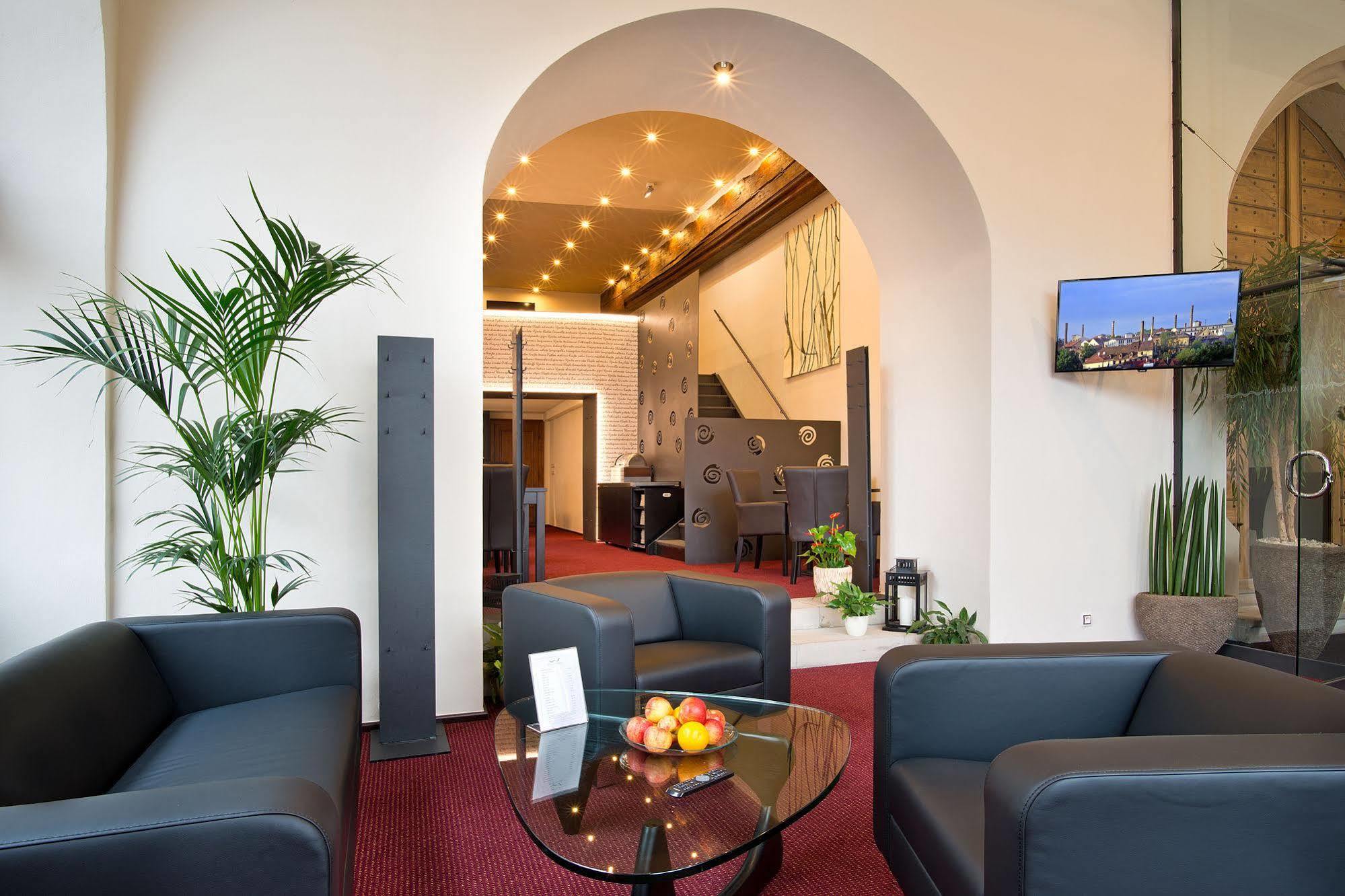Hotel U Hada Zatec Εξωτερικό φωτογραφία
