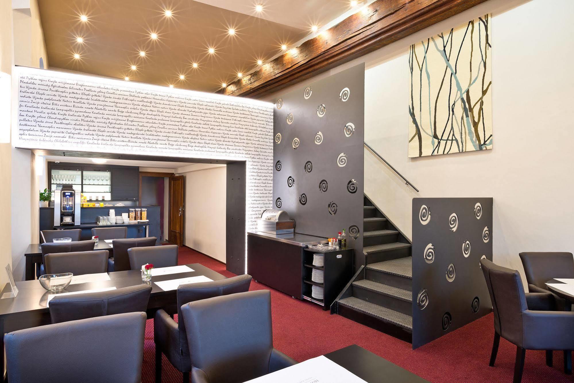 Hotel U Hada Zatec Εξωτερικό φωτογραφία