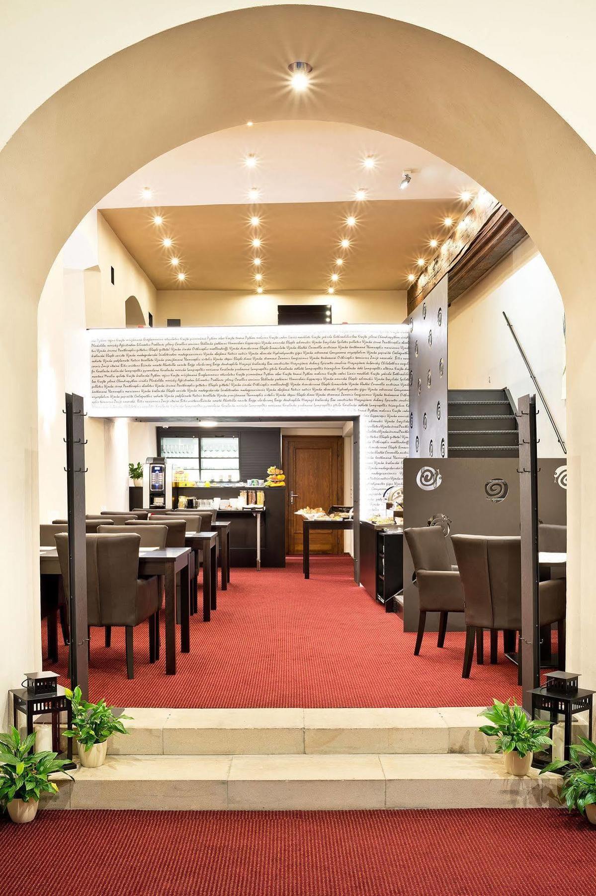 Hotel U Hada Zatec Εξωτερικό φωτογραφία