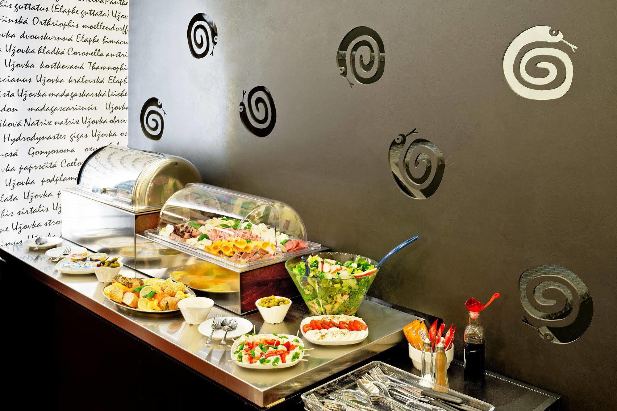 Hotel U Hada Zatec Εξωτερικό φωτογραφία