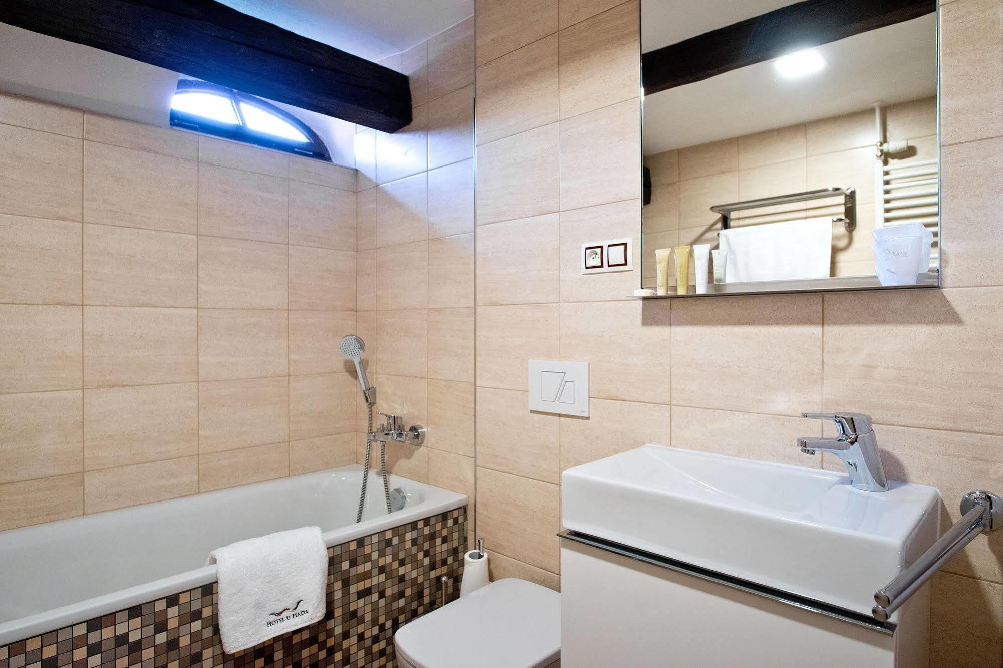 Hotel U Hada Zatec Εξωτερικό φωτογραφία