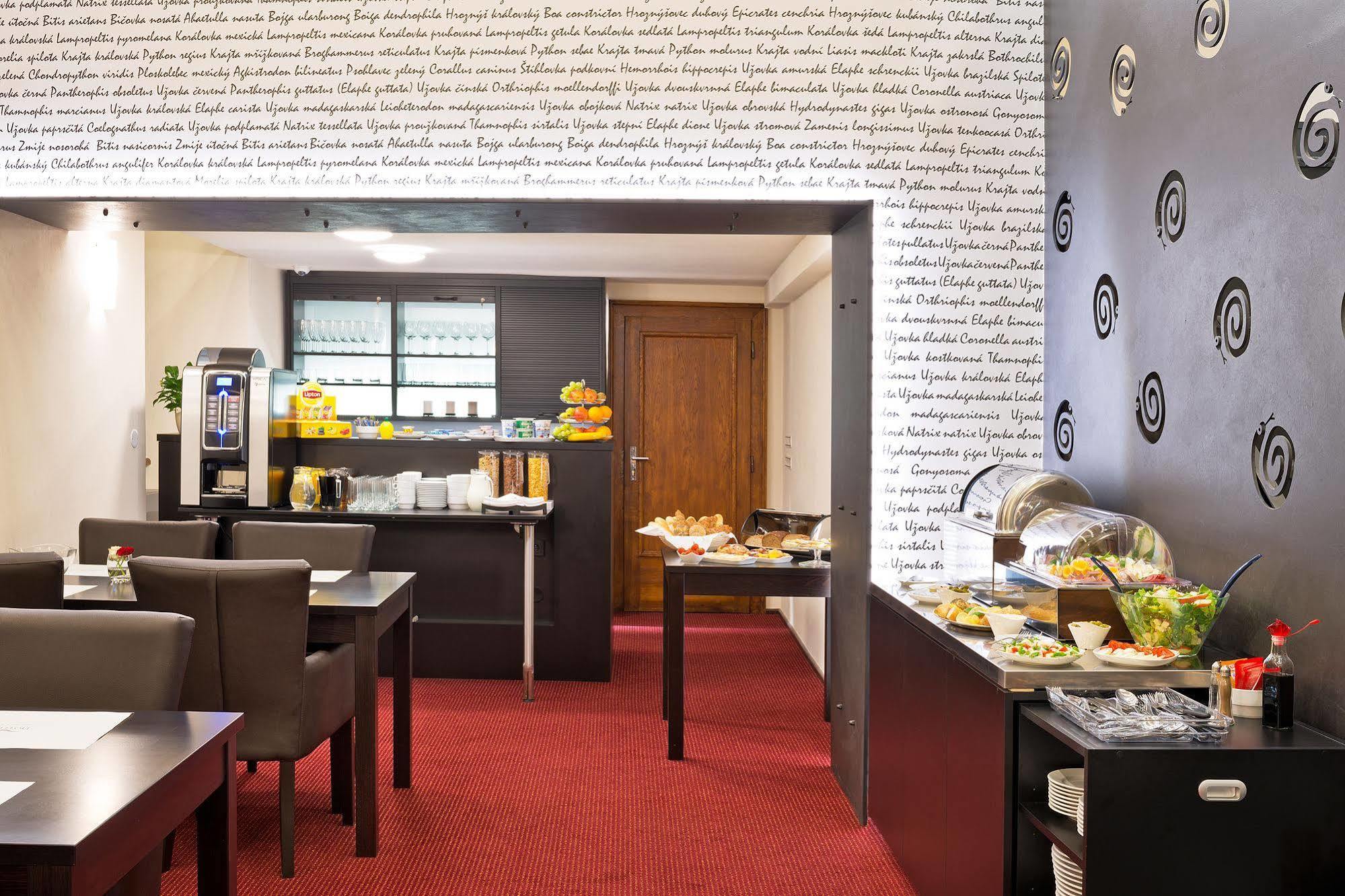 Hotel U Hada Zatec Εξωτερικό φωτογραφία